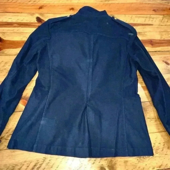 Lauren Ralph Lauren Navy Blue, fitted, gold button front jacket w pockets - Picture 9 of 14